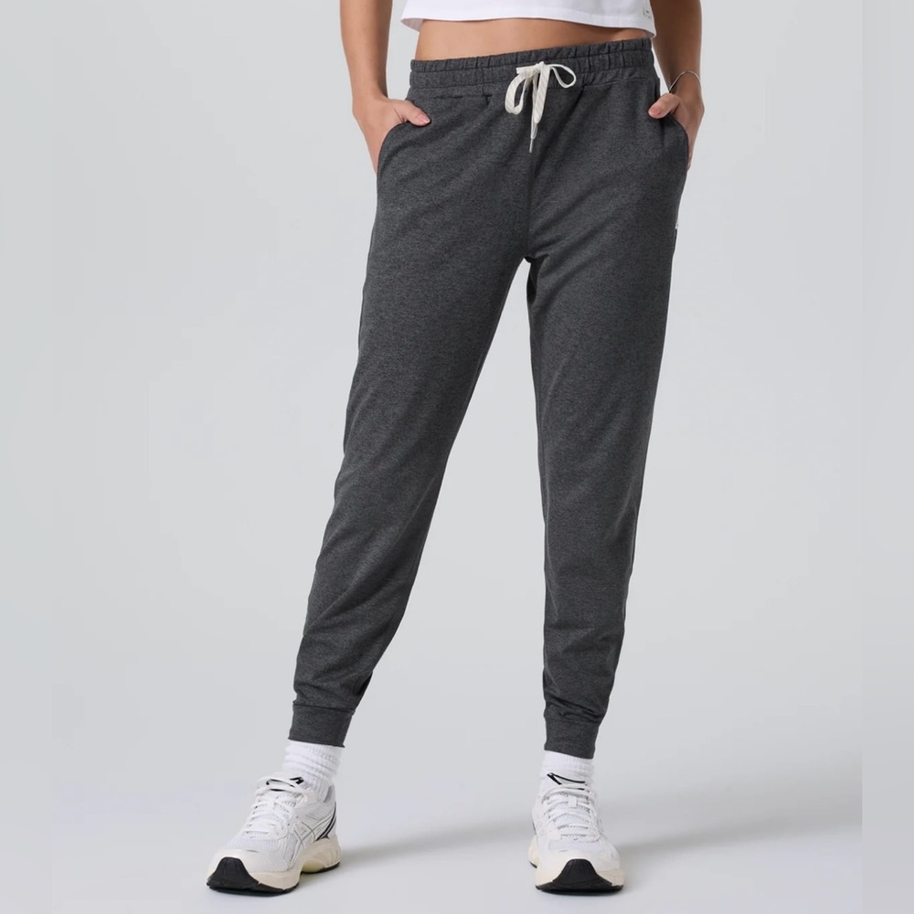 Vuori Heather Grey Performance Joggers - Picture 3 of 7